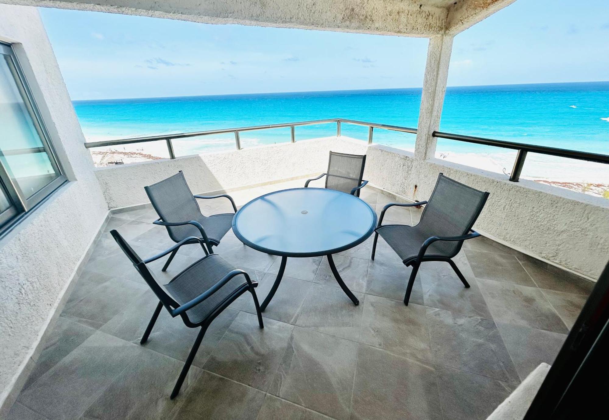 The Suites Of Solymar Κανκούν Εξωτερικό φωτογραφία